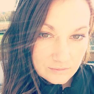 Meet your Posher, Suzanna